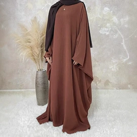 连衣裙;女式T恤;休闲裤