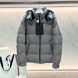 2024年蒙家冬季新款联名款千鸟格90白鹅绒羽绒服连帽男女同款外套