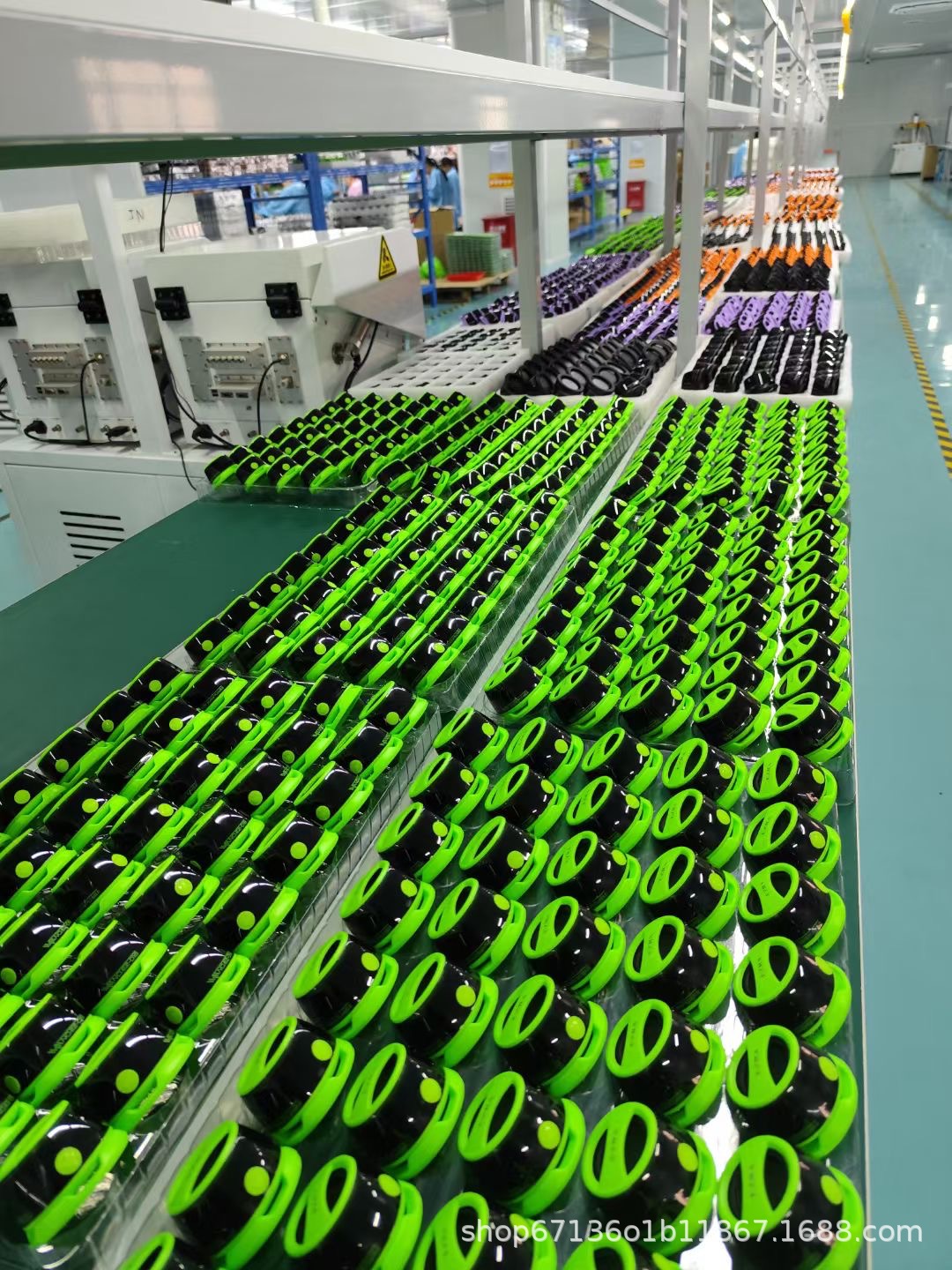 Ventosa para teléfono móvil, Altavoz Bluetooth, mini subwoofer portátil, cañón de acero pequeño luminoso, micrófono G200 que canta, 5 vatios