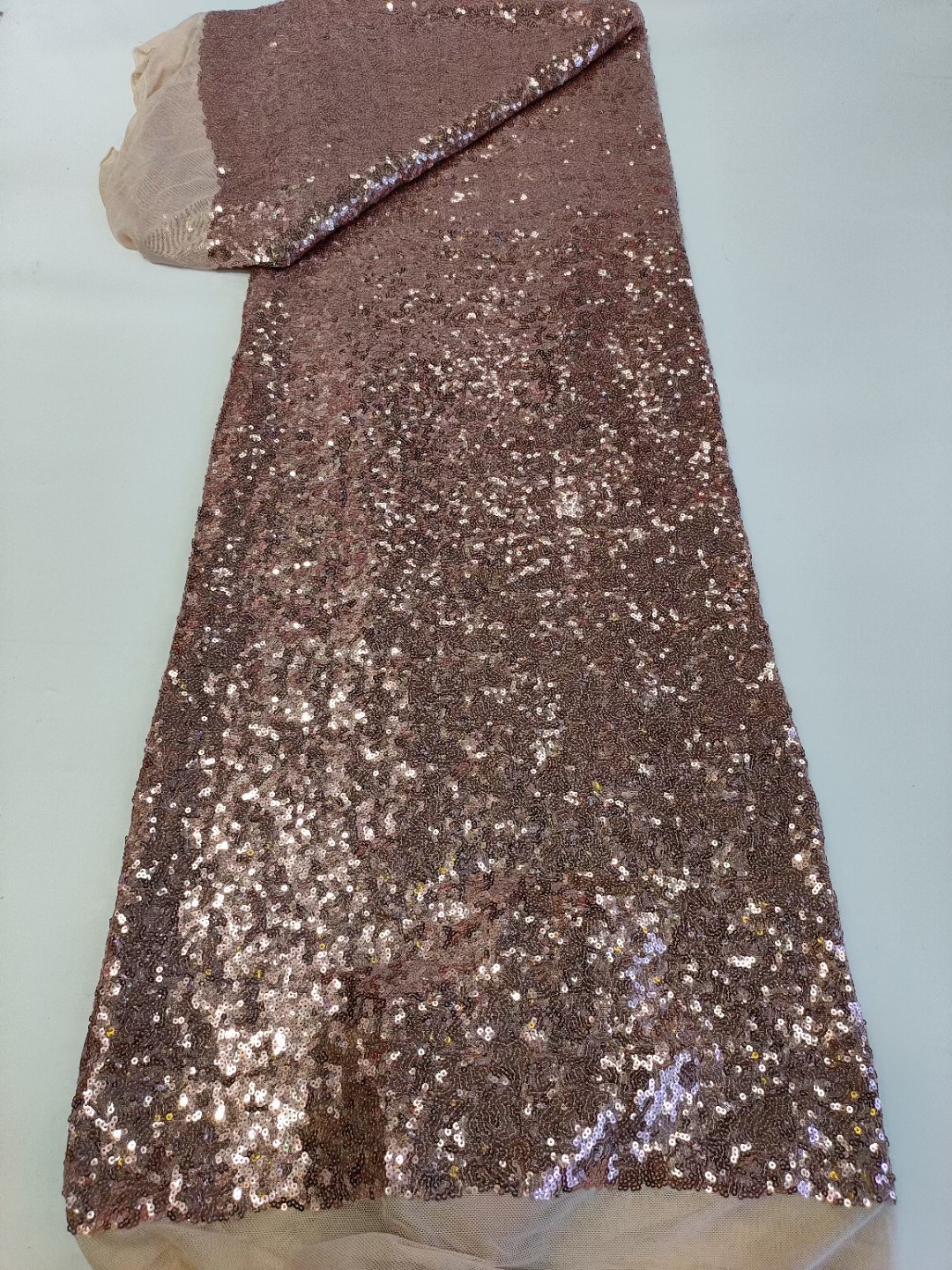 Alta densidad elástica neta recta lentejuelas tela moda rendimiento ropa bolsa vestido tela lentejuelas JX3644