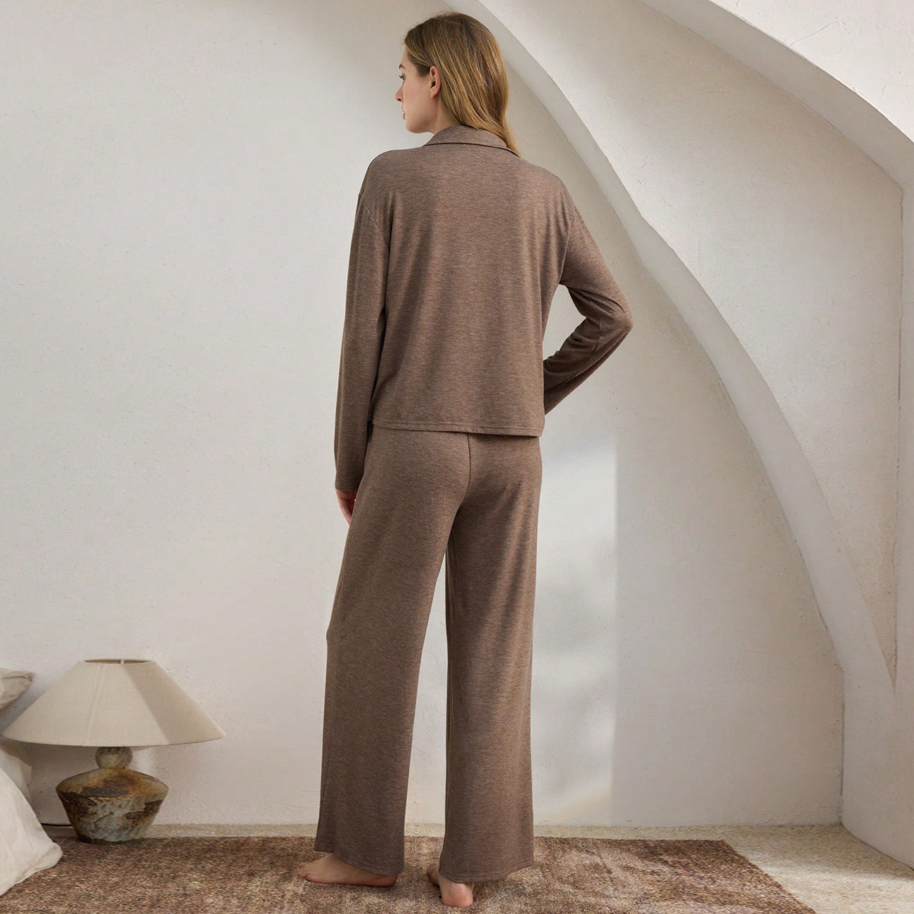 Pijamas de otoño y invierno transfronterizos europeos y estadounidenses, camisetas casuales de moda, pantalones largos de mangas largas, ropa de hogar suelta de dos piezas