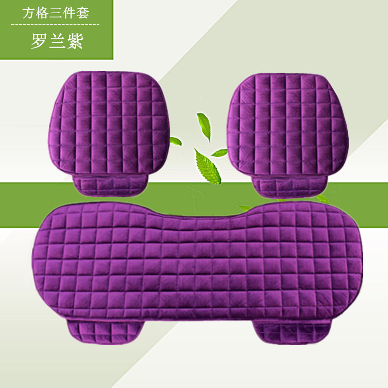 冬の自動車座布団に背もたれのない方眼刺繍のぬいぐるみは保温を免除して、前後に一枚のシートクッションを並べます。|undefined