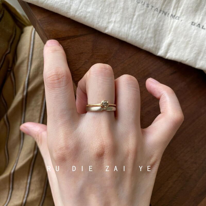 Stacked Della Silk Light Gold Vintage Vintage Ring Small Diamond Ring Light Luxury High-end All-match Open Ring
