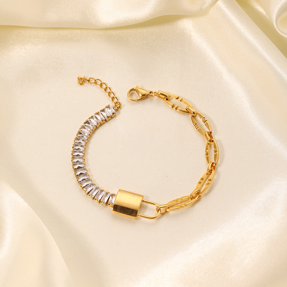 15g Weight PVD Coated Gold Plating Process 18K Gold Plated Plating Material PVD Coated 18K Gold Real Gold Plated Lock Stainless Steel IG Style Shiny Waterproof Non Tarnish 304 Stainless Steel Bracelets