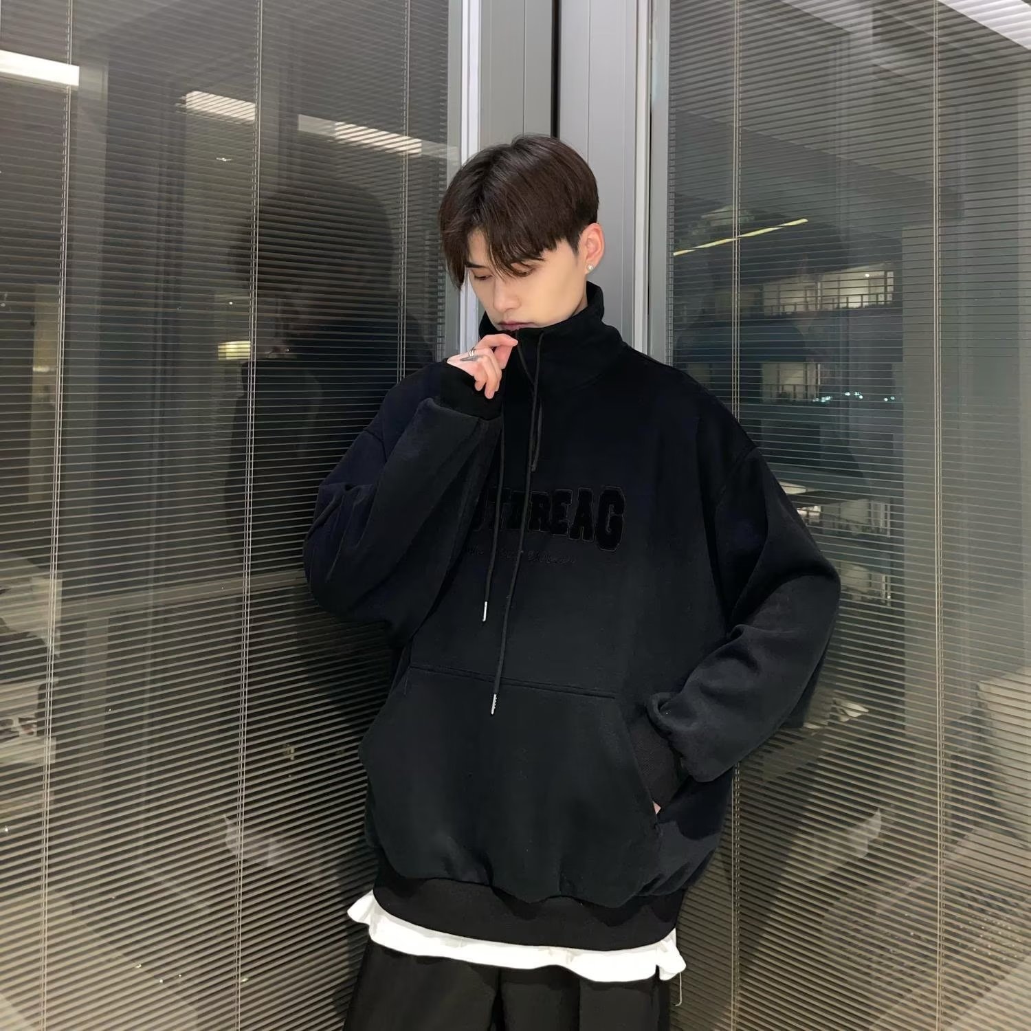 검은색