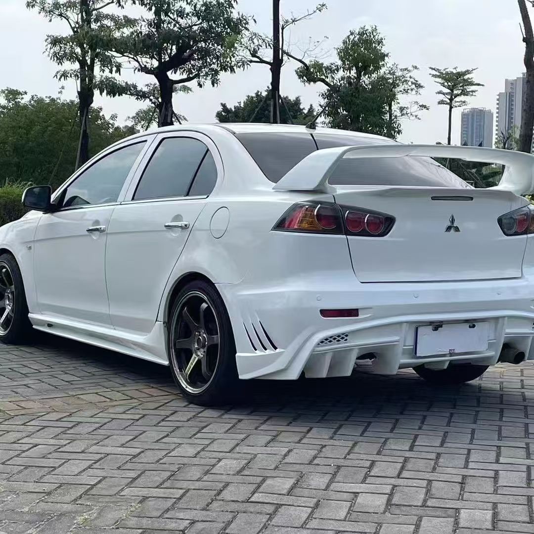 Suitable for 09-13 Mitsubishi Lancer Varis3, including the front bumper, rear bumper, and body kit for modification