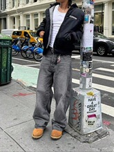 V 77177 Water Wave Gray Flared Jeans ˮ����΢��ţ�п� �羳ר