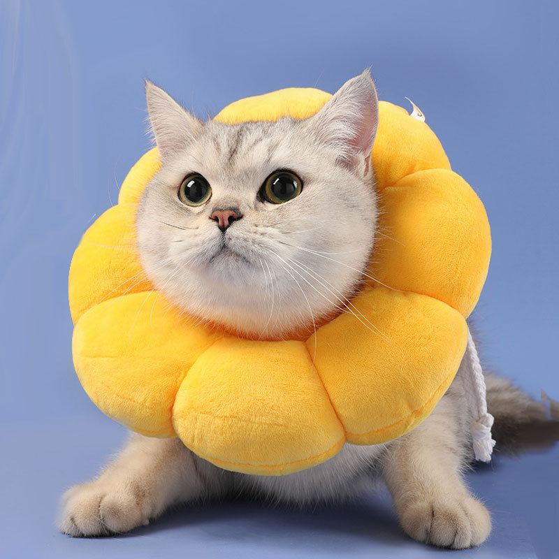 Cat Anti-Licking Collar Head Cover Elizabeth Soft Collar Cute Lightweight Adjustable Neck Collar Filled with Cotton Sunflower Shaped