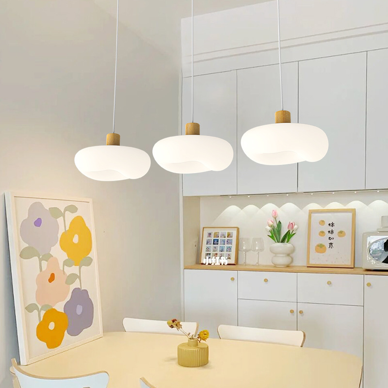 2023 new restaurant chandelier minimalist art designer creative cream style internet-famous fashionable three-head restaurant lamp