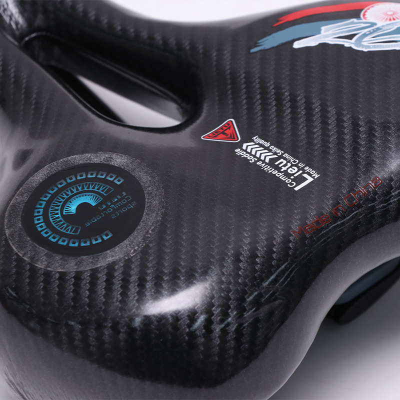 猎途自行车配件鞍座骑行用品 硅胶填充坐垫 新款时尚舒适避震现货