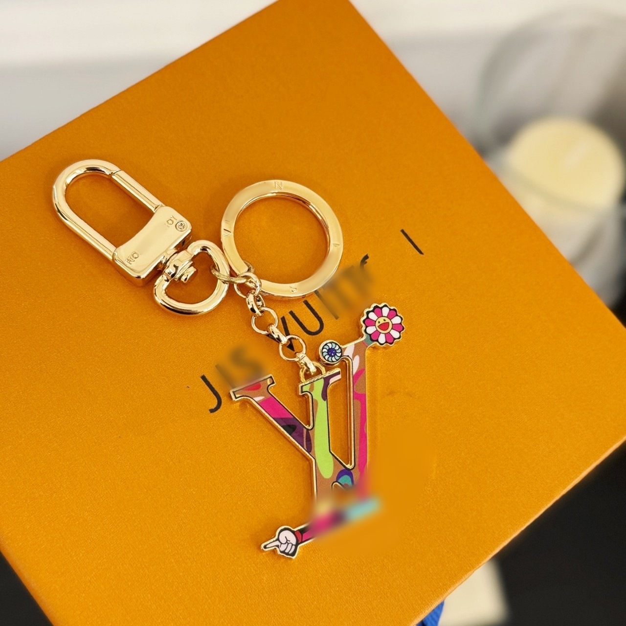 金属铜合金七彩电镀跨境英文字母钥匙扣包包挂件挂饰创意新款礼品