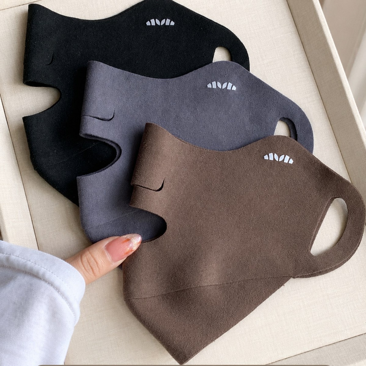 Warm and frost-proof face mask with exposed nose, stylish design for women, 2026 new model, suitable for sports and cycling