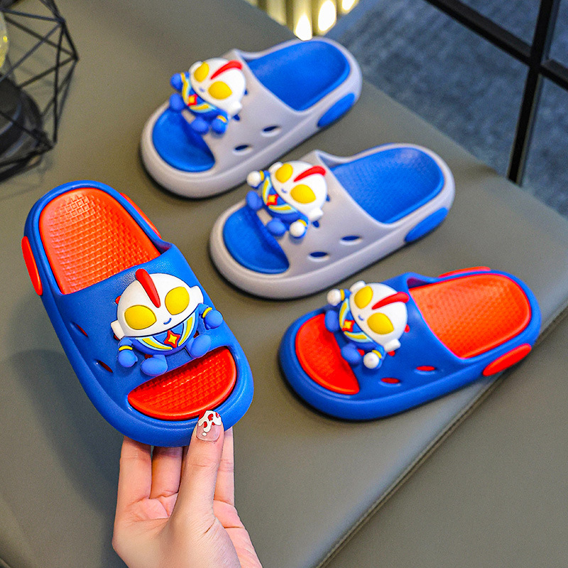 Zapatillas de verano para niños Ultraman antideslizantes para hombres, niños y niñas en casa, zapatillas de fondo suave de dibujos animados para bebés