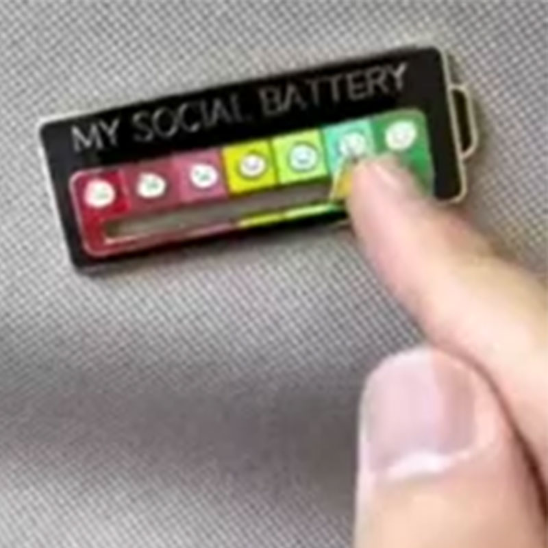 Cambio de humor de poder social broche insignia femenina nueva medalla creativa ropa bolsa decoraciones insignia de metal