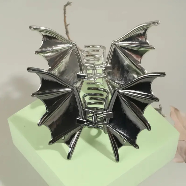 70g Weight Hair Claws Hair Accessories Type 1 Piece Quantity Holiday, Festival Occasion Alloy Material Halloween Festival Bat Pattern Women's Gender Simple Style, Classic Style Style Halloween Simple Style Classic Style Women's Bat Alloy Hair Claws 7