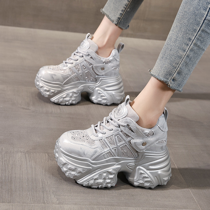Giày sneaker nữ đế dày tăng chiều cao, phối đá rhinestone, lưới thoáng khí — màu trắng ngà