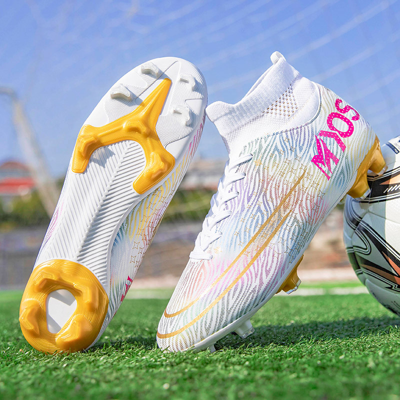 Mandarin Duck football shoes men's broken nails children's boys and girls short nails flat training shoes high-top sneakers_voghion.com