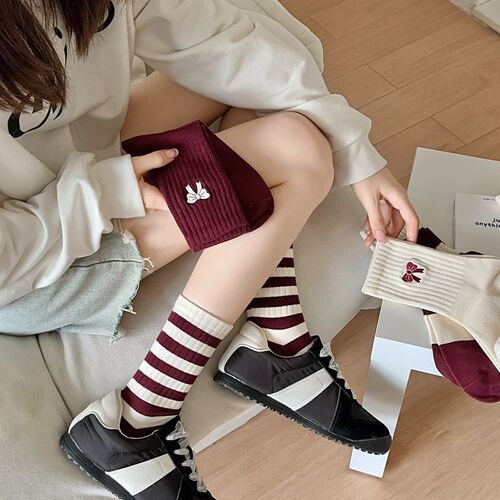 Red socks for women's middle socks burgundy casual versatile stockings in spring and autumn