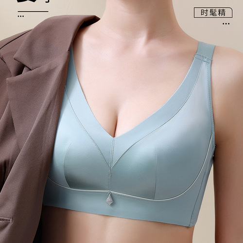 2286# Beautiful product ~ silky silk surface feel, big breasts appear smaller, no wire bra, small breasts, large size thin underwear