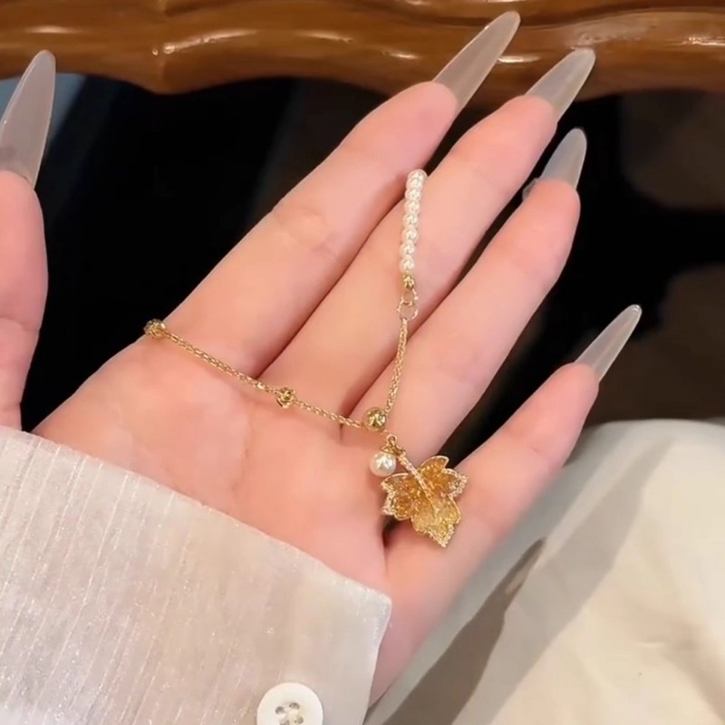 复古渐变水晶枫叶珍珠吊坠项链轻奢高级感锁骨链个性气质优雅颈链|undefined