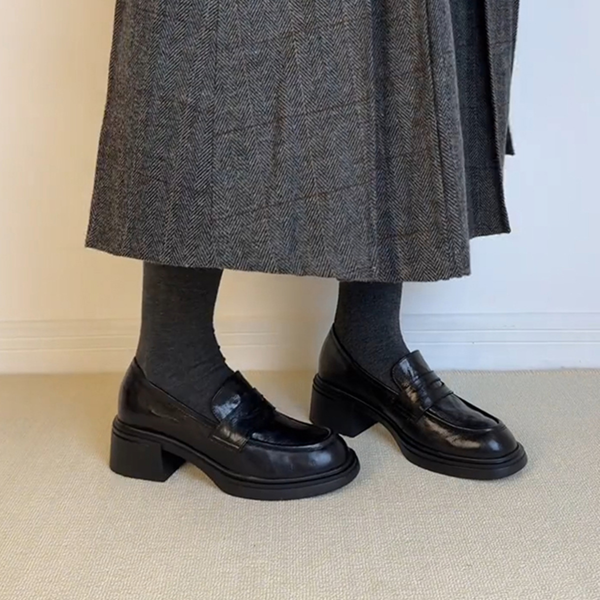 Versión de piel de oveja ~ nuevo retro Lefour zapatos de tacones gruesos zapatos de cabeza redonda zapatos de cuero auténtico zapatos de cuero perezoso