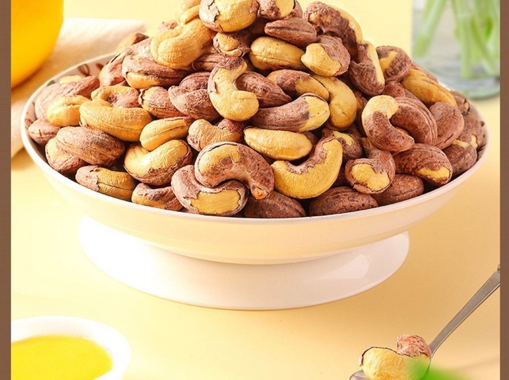 Salted Roasted Cashew Nuts with Skin 500g Original Flavor Whole Snack Nuts overview