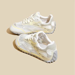女性用本革メッシュ通気性フォレストシューズ2025夏新作ソフトソールインナー高さ向上多用途メッシュシューズバレエトレーニングシューズ