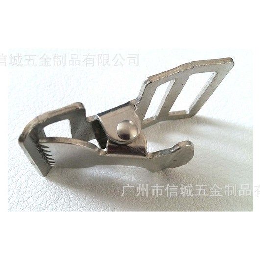 供应织带夹,鸭咀夹,尾夹,牙夹,尾扣,尾扣,箱包五金,DIY配件,