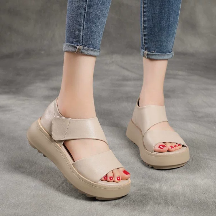 Винтажные булочки с толстым дном и сандалии женские летние новые легкие мягкие подошвы маленькие липучки мамы римские туфли