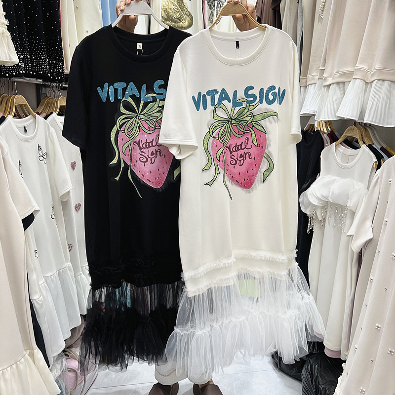 Lace Strawberry Rhinestone Short-Sleeve Dress for Women, New Summer Style, Loose Fit, Slimming, Round Neck, Fashionable T-Shirt Long Dress, Trendy Lace Strawberry Rhinestone Short-Sleeve Dress for Women, New Summer Style, Loose Fit, Slimming, Round Neck, Fashionable T-Shirt Long Dress, Trendy