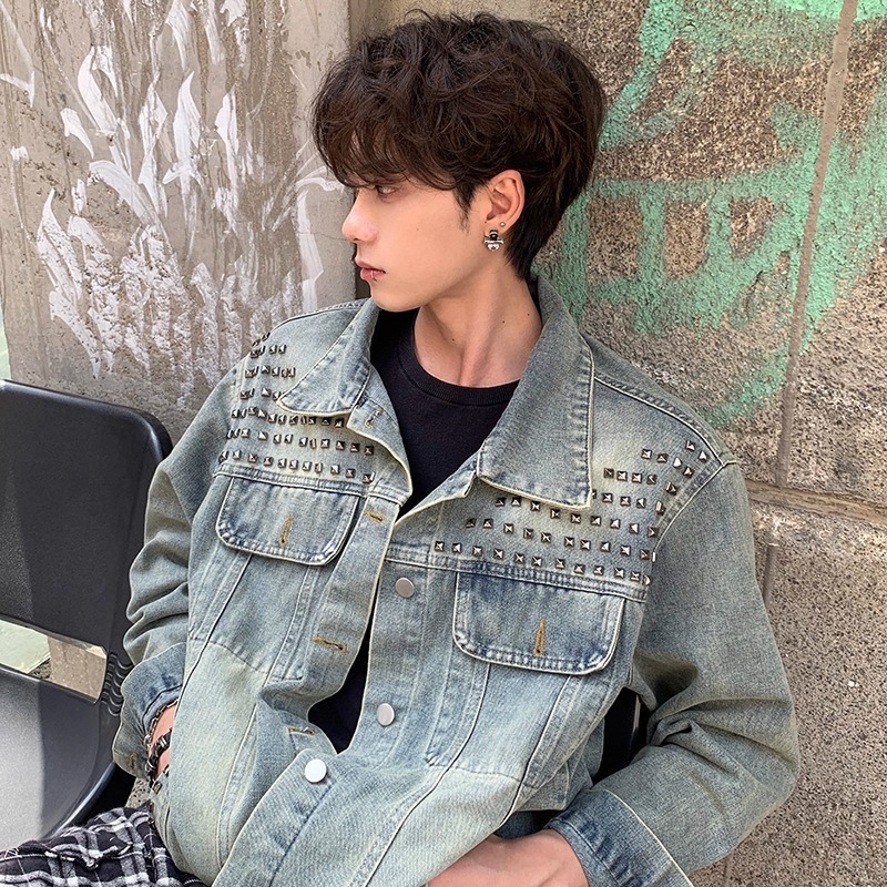 Jeansjacke im Retro-Look mit Nietenmuster und Revers, lockere, lässige und vielseitige Herrenjacke_voghion.com