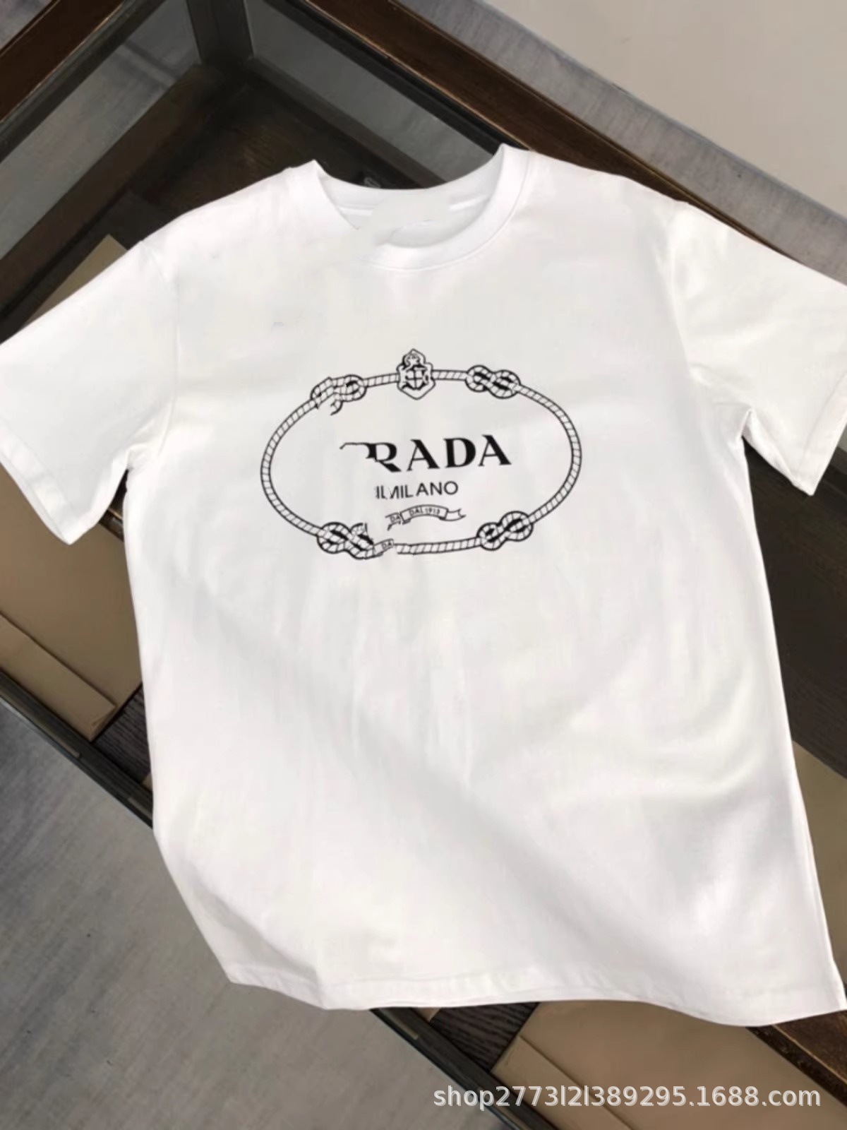 04 화이트