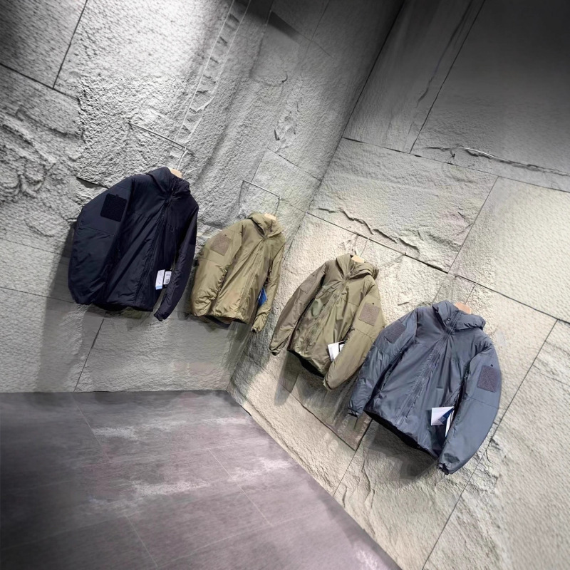 Cross-Border High-Quality Military-Style Cotton-Padded Hooded Jacket for Men and Women, Outdoor Sports Windproof Hooded Warm Clothing Cross-Border High-Quality Military-Style Cotton-Padded Hooded Jacket for Men and Women, Outdoor Sports Windproof Hooded Warm Clothing