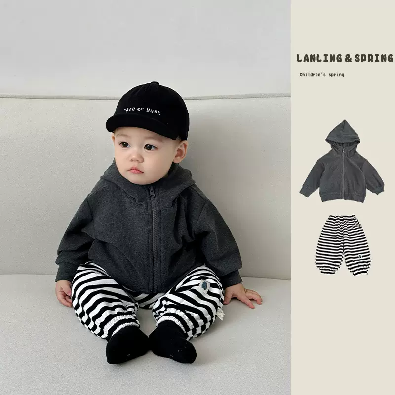 韩版婴儿衣服2025新品宝宝春季套装新款男童帅气连帽休闲卫衣秋季