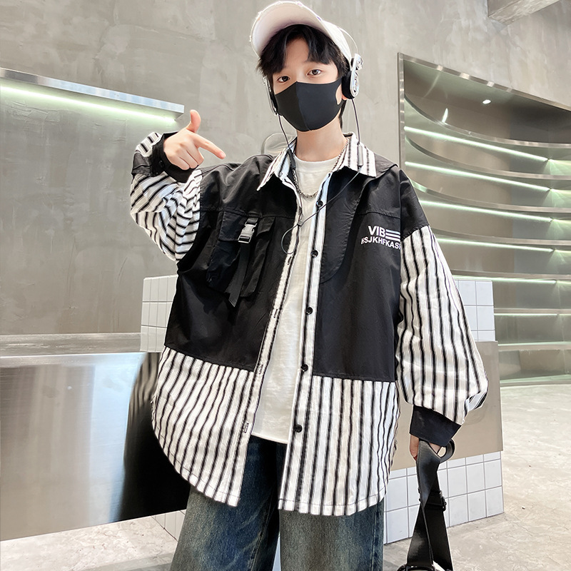 소년의 봄 편지 인쇄 가짜 투피스 셔츠 재킷 2025 새로운 어린이 서양식 캐주얼 코트 재킷