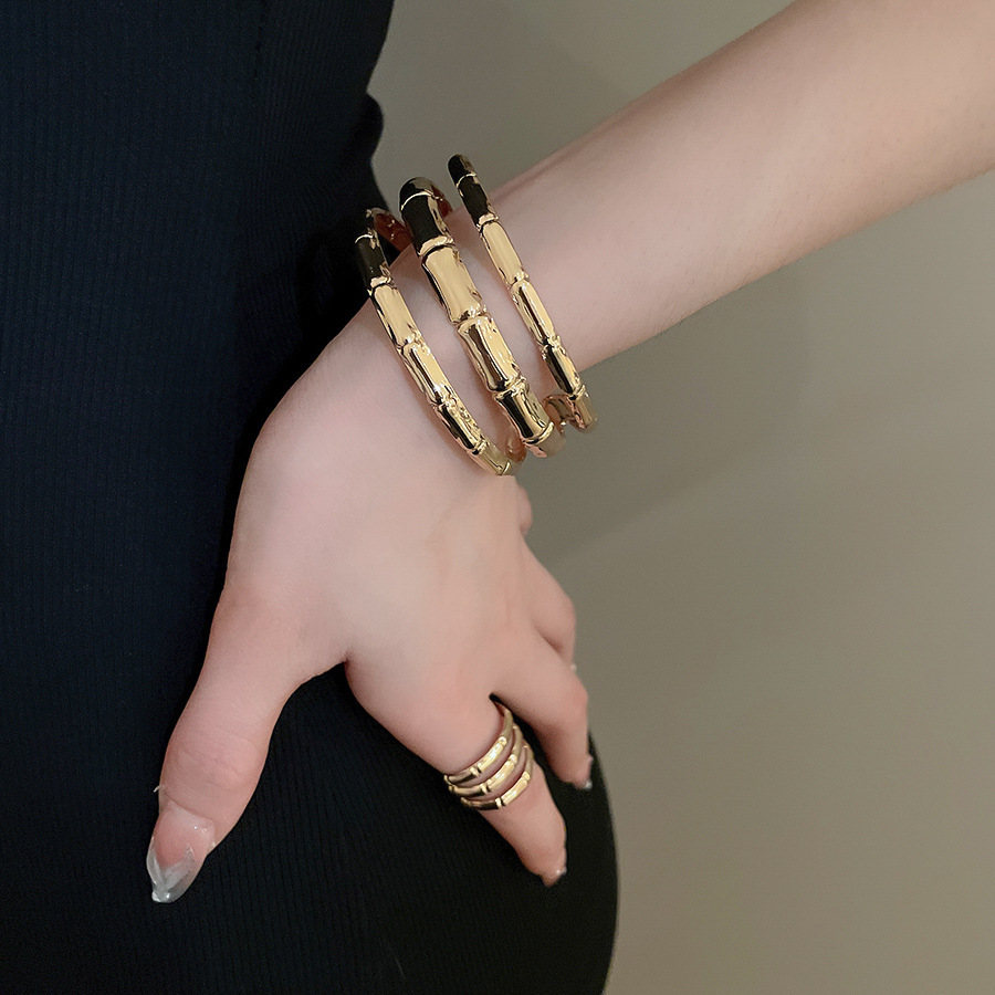 Exaggerated Geometric Metal Bracelet Circular Link Fashion Style_voghion.com