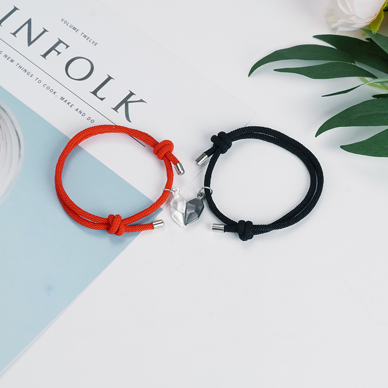 New European and American Fashion Magnetic Attraction Couple Bracelets in Black and White Wishing Stone Design for Long-Distance Relationships, Trendy Heart-Shaped Bracelets