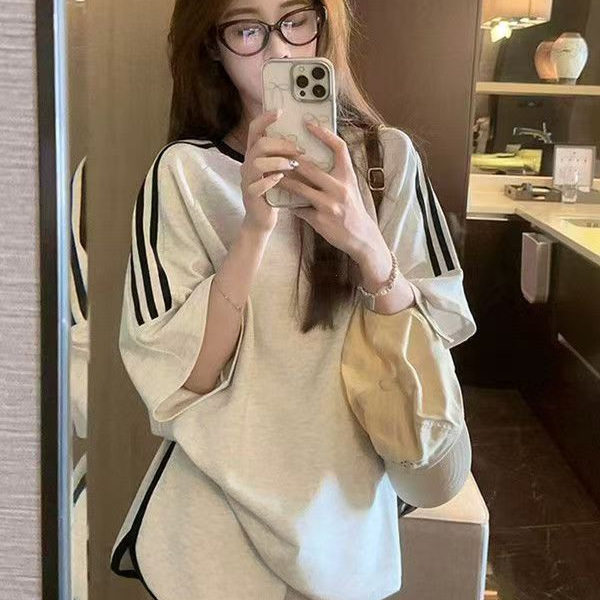 2025 여름 정장 여성 패션 인터넷 연예인 운동복 캐주얼 반팔 티셔츠 반바지 러닝 투피스 세트