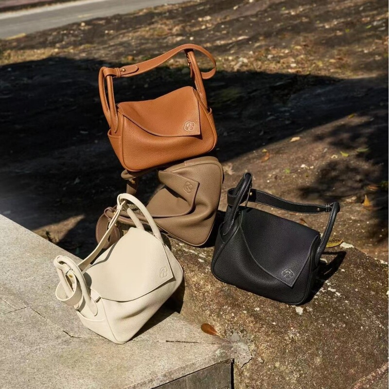 【Wang Chu Ran's Style】Gongxuan Yuanbao Top Layer Cowhide Pillow Bag, Single Shoulder Crossbody Bag, Commuting Underarm Bag for Women
