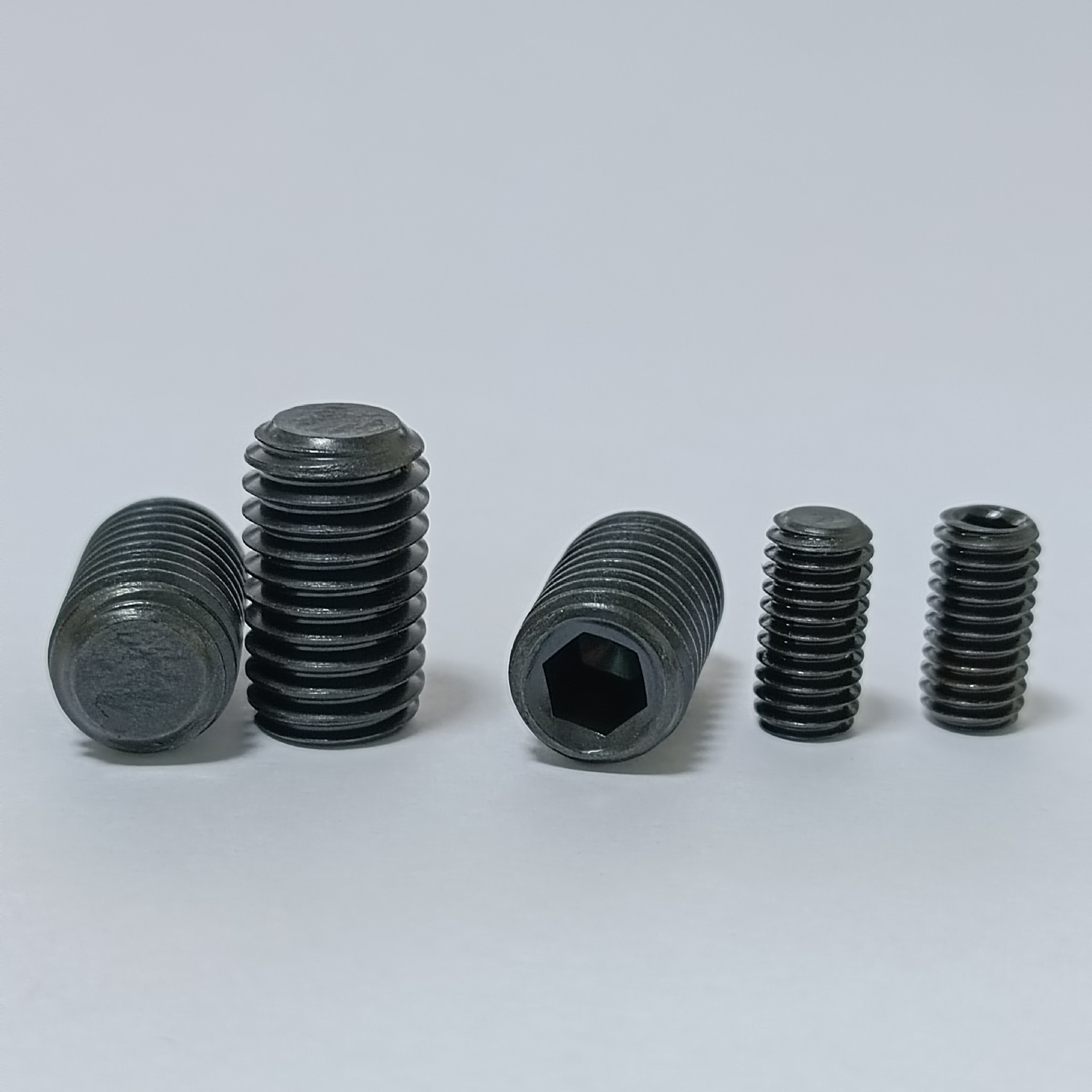 供应合金钢顶丝,12.9级铁发黑机米M1.6M2M2.5M3M4M5M6M8M10M12M16