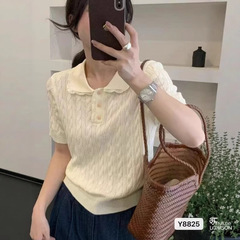デザイン感レースの縁に襟の半袖のニットの女性2025夏の新型の百合の洋風の上着をつなぎ合わせます。