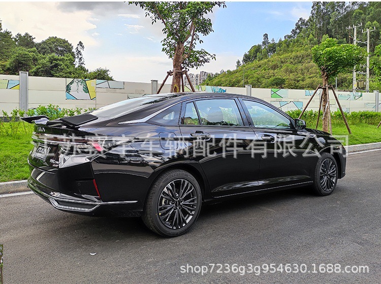 Suitable for sedan universal seagull tail modification non-perforated fixed wing Camry trd sports tail