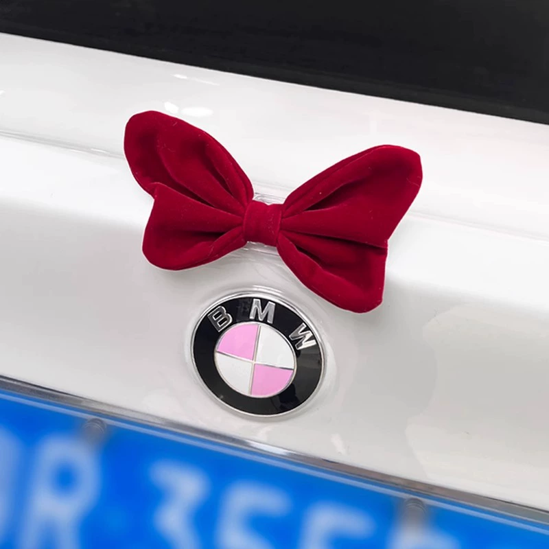 Подвеска на хвост автомобиля с галстуком-бабочкой, внешний хвост багажника автомобиля, кукла для мотоцикла, украшения для автомобиля, украшения для автомобиля