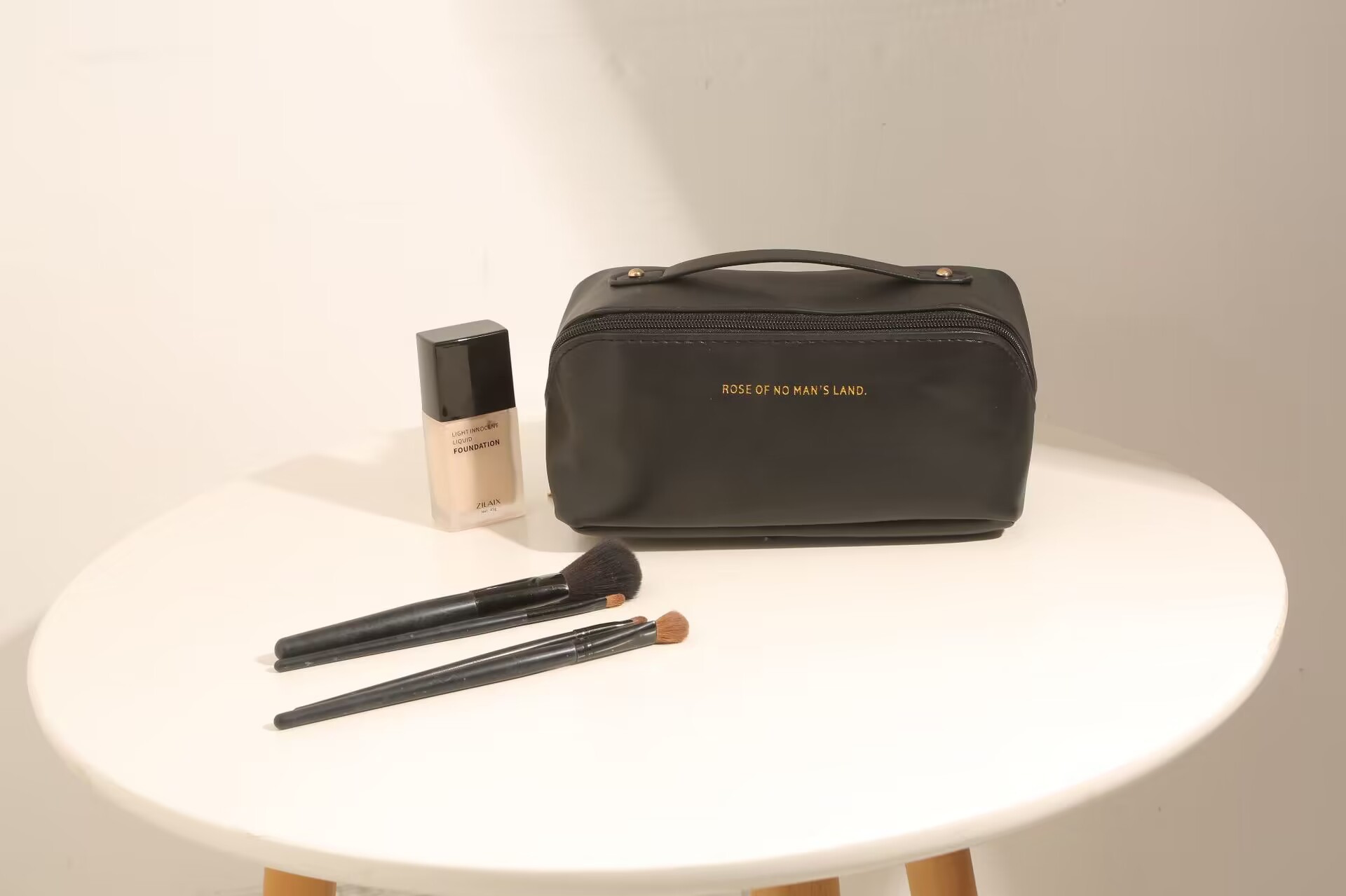 Cosmetic Bag Image 3