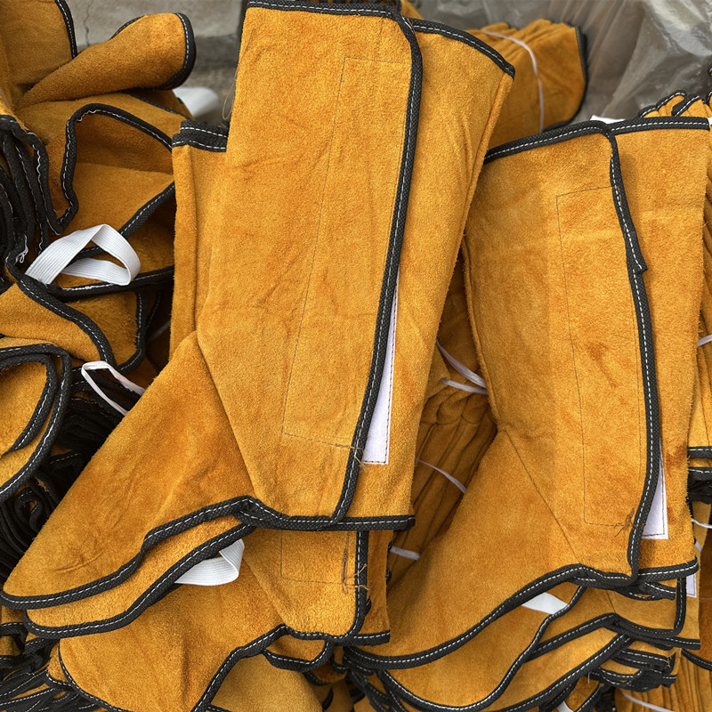 牛皮电焊护脚防飞溅火星耐磨脚套腿套隔热焊工牛皮护脚盖焊接护脚