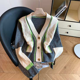 复古学院风撞色麻花2025新款针织开衫女秋冬短款美式V领毛衣外套