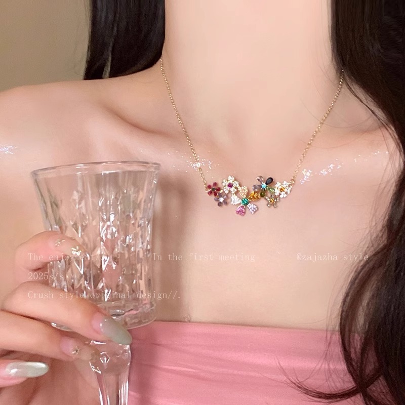 韓国のドーパミンカラーフラワーネックレス、絶妙な個性、ファッショナブルな気質、鎖骨チェーン、軽い高級感、多用途のレトロネックレス|undefined