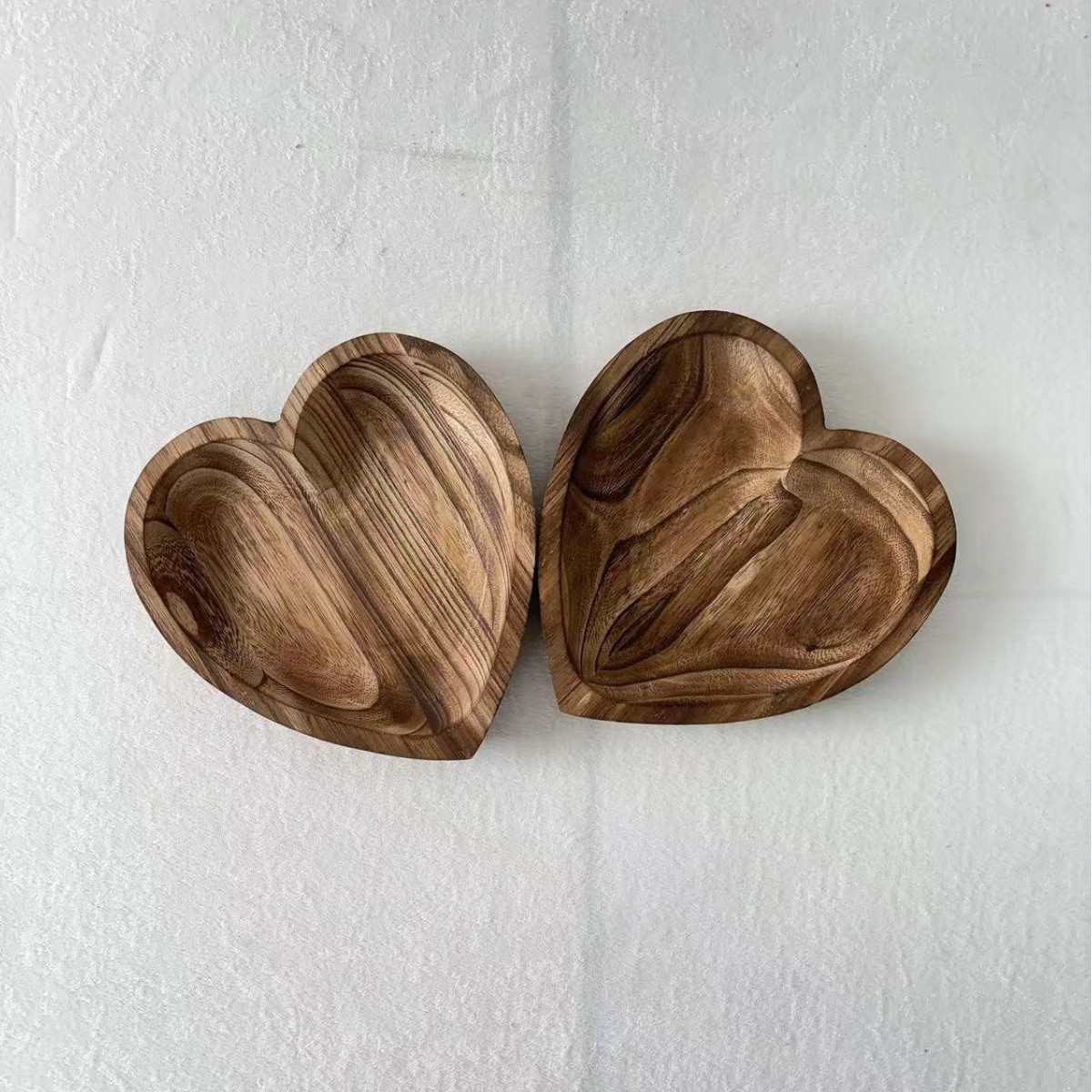 Wooden Heart-Shaped Tray, Acacia Wood Snack Tray, Living Room Tabletop Dried Fruit Storage Tray, Party Cake Fruit Serving Tray
