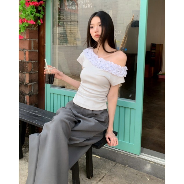 Niche Design Multi-Layered Lace Off-Shoulder T-Shirt for Women, New Short-Sleeve Top