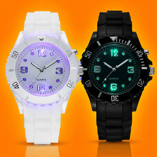 �¿�43�ͣʹ���P���z�ֱ��l���ЌW���������ֱ���H��������羳
